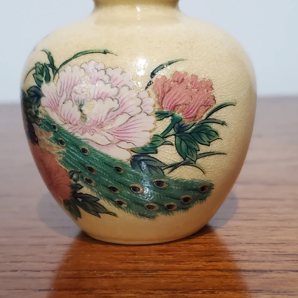 Vintage Oriental Bud Vase With‎ Peacock and Flowers Gold Rimmed Ceramic Glossy